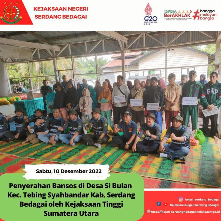 Penyerahan Bansos Di Desa Bulan Kec. Tebing Syahbandar Kab. Serdang Bedagai Oleh Kejaksaan Tinggi Sumatera Utara